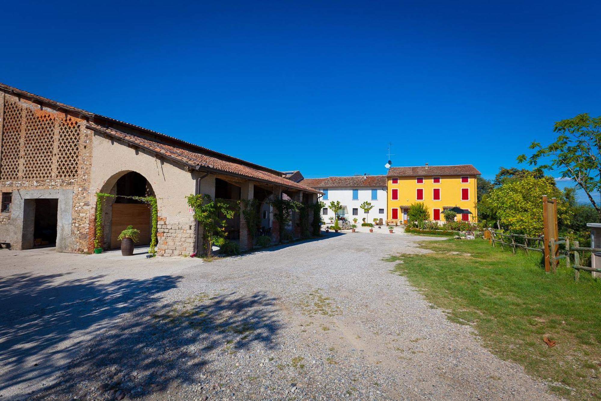 Cavriana Agriturismo Con Cucina Tipica Nuova Scardua المظهر الخارجي الصورة